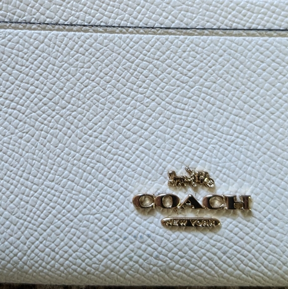 Coach Wallet in Cream Color with Gold Details - Picture 11 of 11